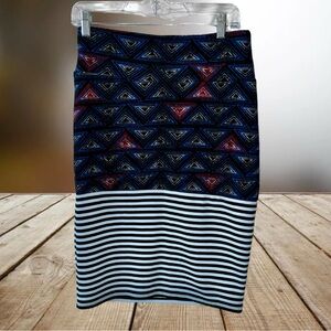 3/$30 LulaRoe Cassie pencil skirt